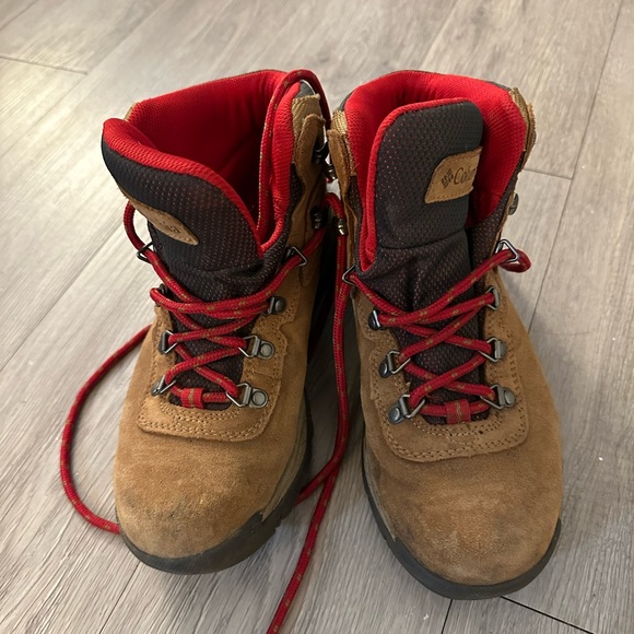 Columbia hiking boots - Picture 2 of 4